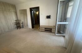 Apartament de vanzare, cu 4 camere, 80 mp, etaj 6, zona Independentei