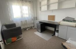 Apartament de vanzare, cu 4 camere, 80 mp, etaj 6, zona Independentei