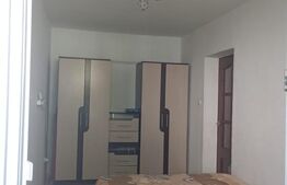 Apartament de vanzare, cu 3 camere, 64 mp, zona Decebal
