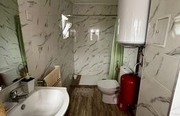 Casa de vanzare, cu 7 camere, 150 mp, zona Stramba