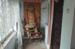 Casa de vanzare, cu 2 camere, 80 mp, zona Periferie