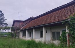 Casa de vanzare, cu 2 camere, 80 mp, zona Periferie