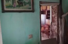 Casa de vanzare, cu 2 camere, 80 mp, zona Periferie