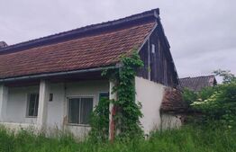 Casa de vanzare, cu 2 camere, 80 mp, zona Periferie