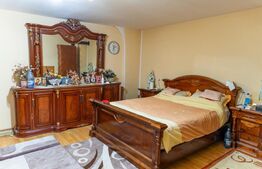 Casă de vanzare, cu 10 camere, 1200 mp, zona Dipsa