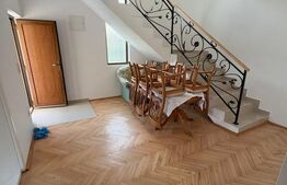 Casa de vanzare, cu 4 camere, 180 mp 1300mp teren Valea Ghinzii