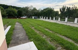 Casa de vanzare, cu 4 camere, 180 mp 1300mp teren Valea Ghinzii