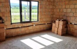 Casa parter, 120 mp, teren 1000 mp, la 25 km de orasul Bistrita