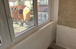 Apartament 3 camere, 67 mp, decomandat, Zona Han