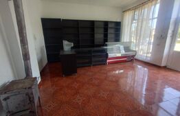 Casa 3 camere, 100mp si spatiu comercial, teren 513 mp, zona Budacul de Jos