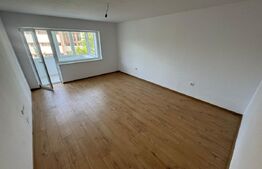 Apartament 3 camere, decomandat, 64 mp, etaj 2/4, curte privată-ZONA EXCELENTA