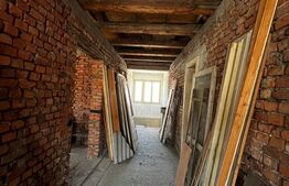 Casă Spațioasă cu Teren Generos în Beclean – Ideală pentru Locuință sau Investie