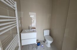 Apartament cu 3 camere, 1 bai,  decomandat Calea Moldovei, se vinde finisat