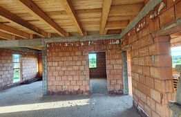 Casa Individuala de vanzare, 3 camere, 120 mp, zona Aerodrom