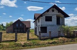 Casa noua, semifinisata, 56 ari teren, zona de exterior Est ( 10 km)