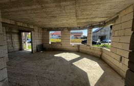 Casă Spațioasă la Roșu, 190 mp Utili, la 5 Minute de Beclean