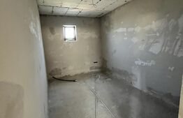 Casă cu panoramă deosebită pe Dealul Jelni – 10 ari de teren, stadiu semifinisat