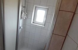 Casa de vanzare, cu 5 camere, 200 mp, zona Piatra Fantanele