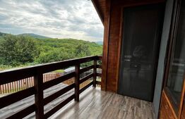 Cabană cu 3 dormitoare, 3 băi, terasă și teren de 400 mp în Băile Figa