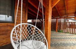 Cabană cu 3 dormitoare, 3 băi, terasă și teren de 400 mp în Băile Figa