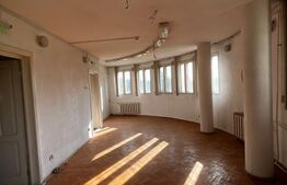 🏢 Spațiu comercial de prestigiu în centrul Becleanului 