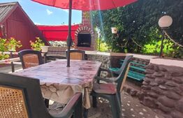 Casă individuală de vânzare – zonă liniștită, teren generos 1800 mp