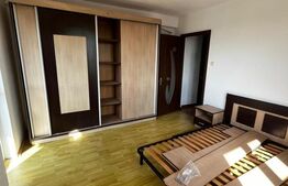 Apartament cu 3 camere, loc de parcare, zona Hotel Diana