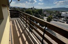 Apartament cu 3 camere, loc de parcare, zona Hotel Diana