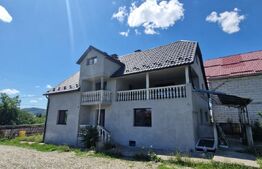 Casa cu mansarda, 220 mp, in zona Colldau, 3 km de Beclean 