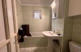 Apartament cu 3 camere, etaj 1, zona CR Vivu