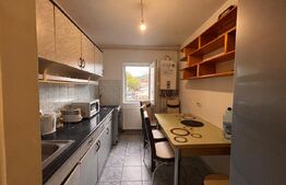 Apartament cu 3 camere, etaj 1, zona CR Vivu