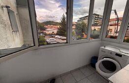 Apartament cu 3 camere, etaj 1, zona CR Vivu