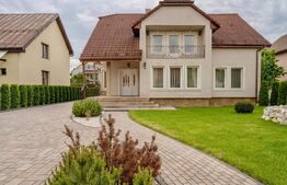 Vila spațioasă D+P+E la intrare în Unirea – confort și o poziție excelenta