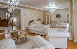 Vila spațioasă D+P+E la intrare în Unirea – confort și o poziție excelenta