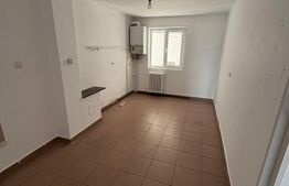 Spatiu comercial, 70 mp, 4 incaperi, strada Nasaudului