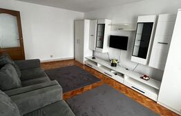Apartament cu 3 camere, decomandat, zona Lama