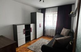 Apartament cu 3 camere, decomandat, zona Lama