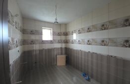 Casa cu 5 camere, 300 mp, teren 17 ari, Valea Rusului