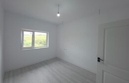Casa cu 3 dormitoare, 109 mp, 500 mp teren, Sigmir