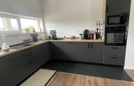 Casă superbă – 230 mp utili, 4 dormitoare, garaj