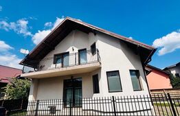 Casa cocheta, cu 4 camere, 130 mp - zona linistita 