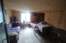 Casa batraneasca, 70 mp, teren 25 ari, orasul Beclean