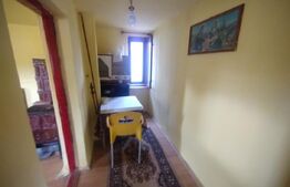 Casa batraneasca, 70 mp, teren 25 ari, orasul Beclean