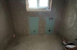 Casa de vanzare LAC UNIREA 600mp TEREN