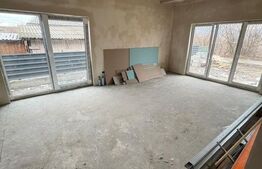 Casa de vanzare LAC UNIREA 600mp TEREN