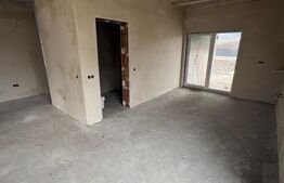 Casa de vanzare LAC UNIREA 600mp TEREN