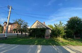 Casă cu teren 10 ari, 2 anexe și dublu front stradal – Beclean