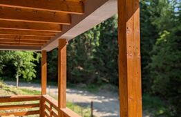 Cabana/Pensiune de vânzare în Colibița, cu acces la lac