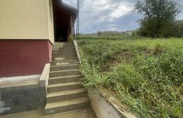 Casă frumoasă și cochetă de vânzare în Milaș - 2900 mp teren 