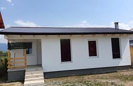 Casă de vânzare – Livezile, str. principală